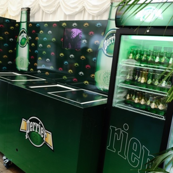 Event Material - PERRIER 2009